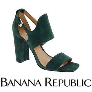 Banana Republic Hunter genuine green suede heels